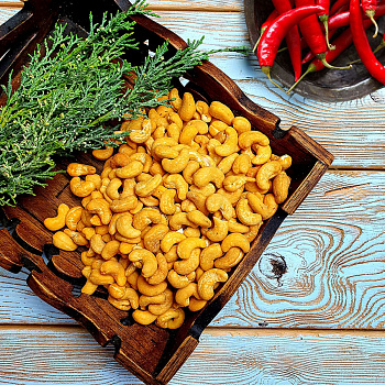 Кешью жареный со вк. тайского перца (1 кг.)