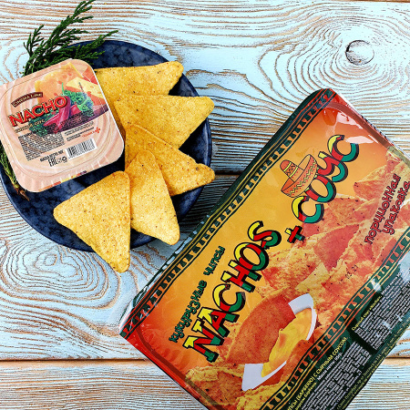 Чипсы Кукурузные "Начос" в упаковке с соусом