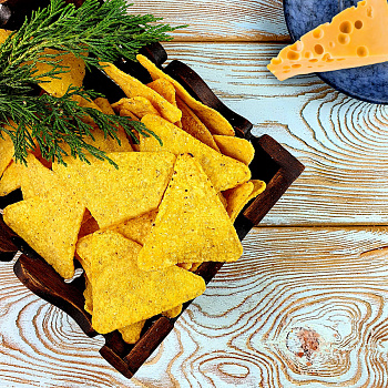 Чипсы Кукурузные "Начос" со вк. Сыр (0,5 кг.)